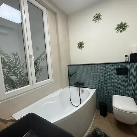 Apartman La Chevalerie - T4 Dans Le Centre Historique *
